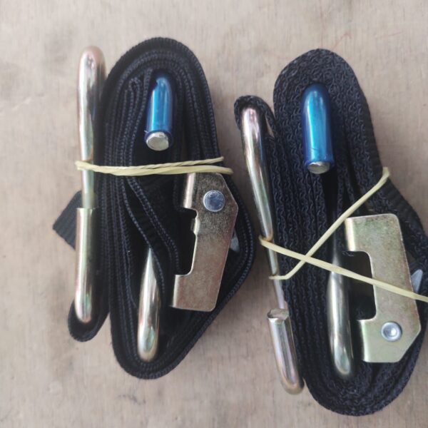 ESTICADOR  COM PRESILHA  PRETA