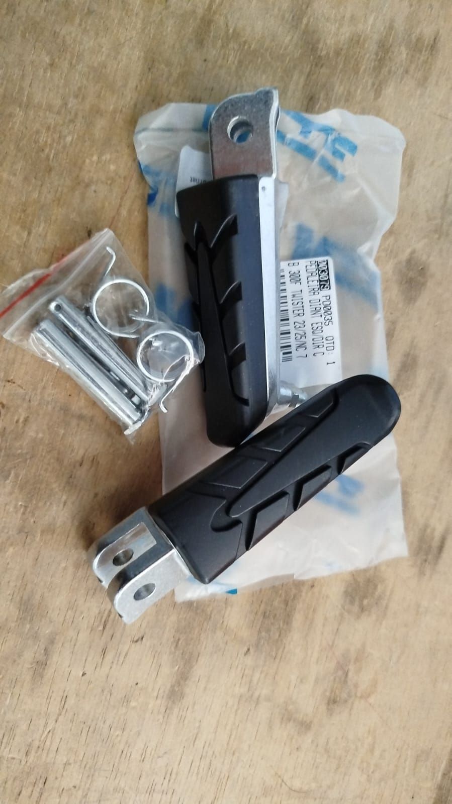 PEDALEIRA DIANT COMP CB300F TWISTER23/25/NC 700/CB600HORN 08PAR (PD035)