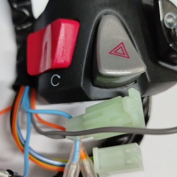 CHAVE RT  PUNHO PARTIDA  NXRBROS160 INTRUDER06/10 C/PISCA ALERT (MODCB500) (IP0017)