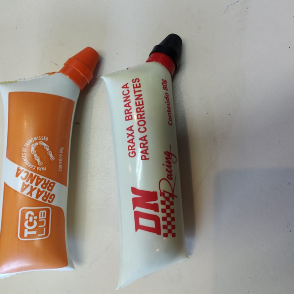 GRAXA BRANCA 80GR  C/BICO DNRACING/TOPLUB